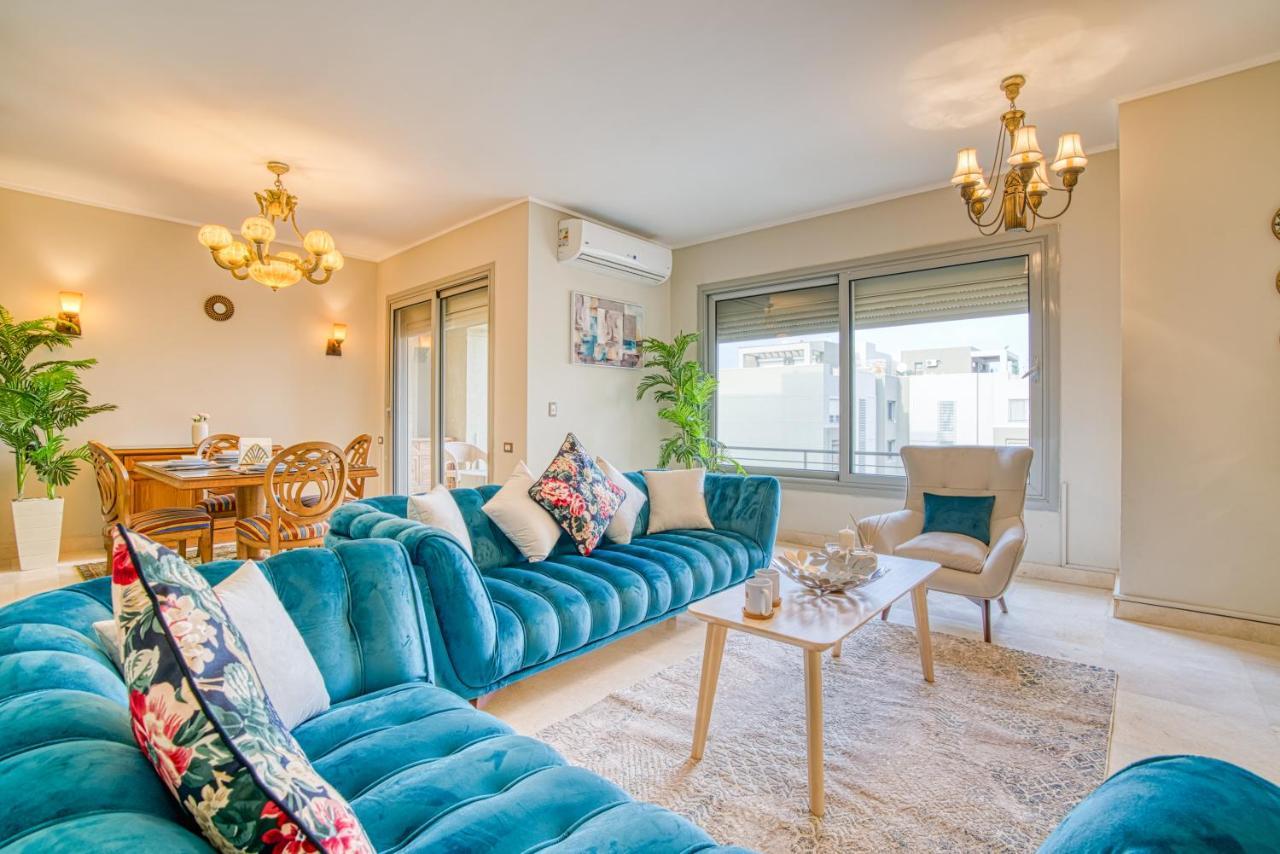 The Suites Near Auc By Elegant Cairo Exterior photo